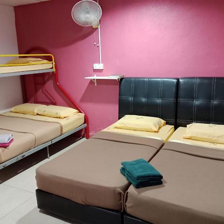 Ayah Perhentian Hostel Kampong Pasir Hantu Exterior photo