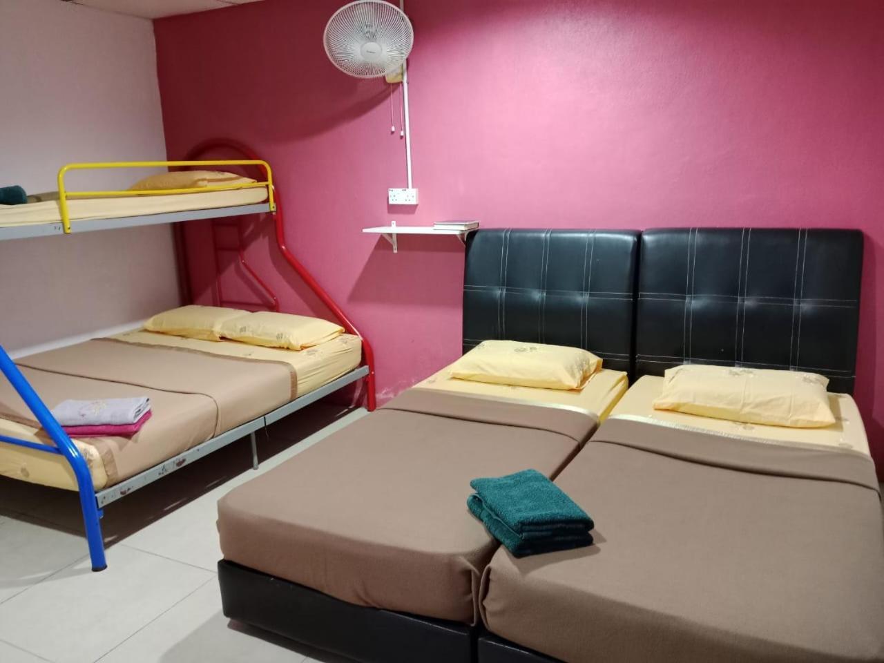 Ayah Perhentian Hostel Kampong Pasir Hantu Exterior photo